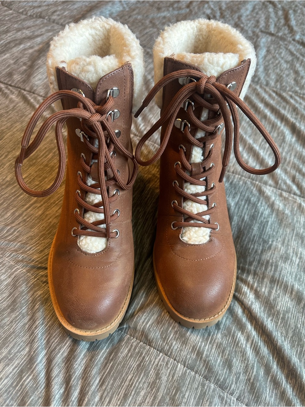 Cozy Brown Lace-Up Faux-Shearling Ankle Boots for Women